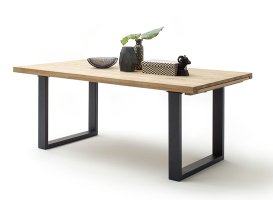 MCA furniture Esstisch