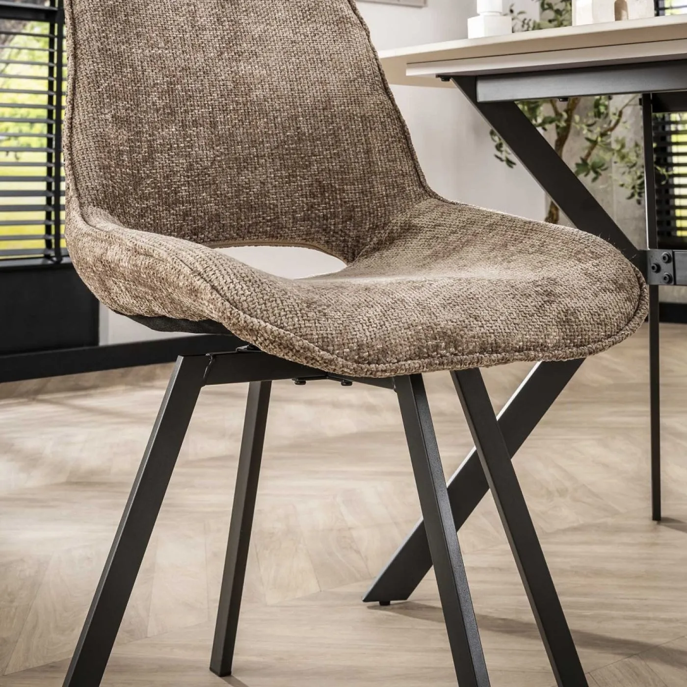 4er Set Stuhl Basi | drehbar | Chenille-Stoff | champagne