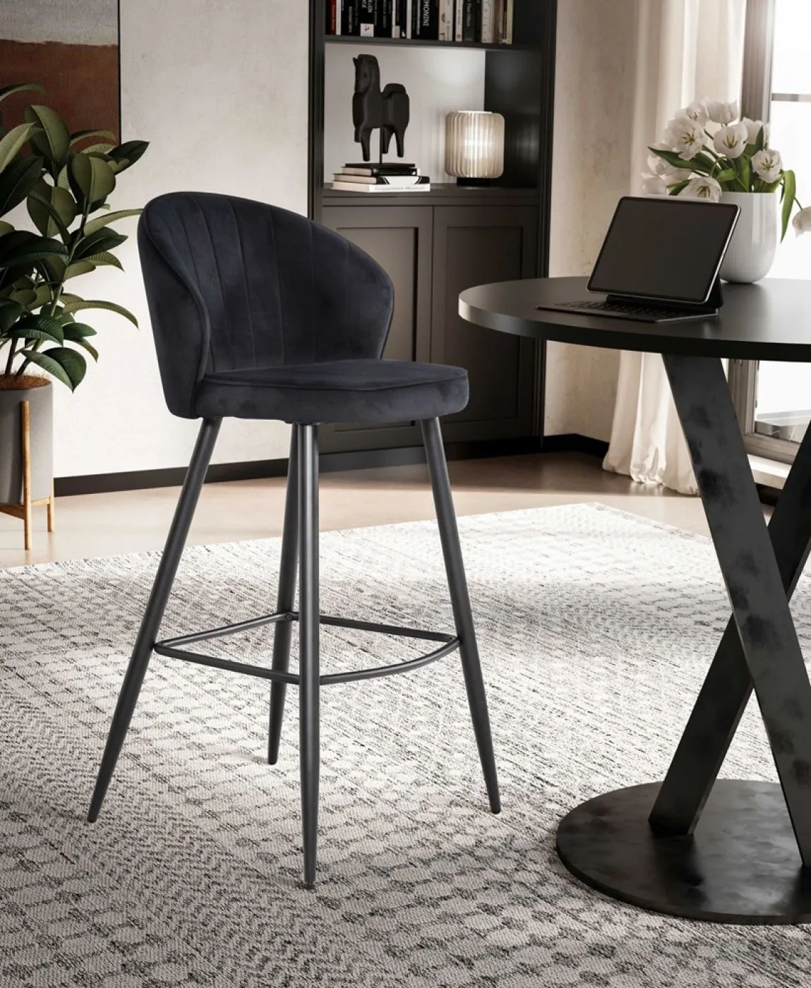 Barhocker 2er Set Shella | mit Fußablage | samt | schwarz