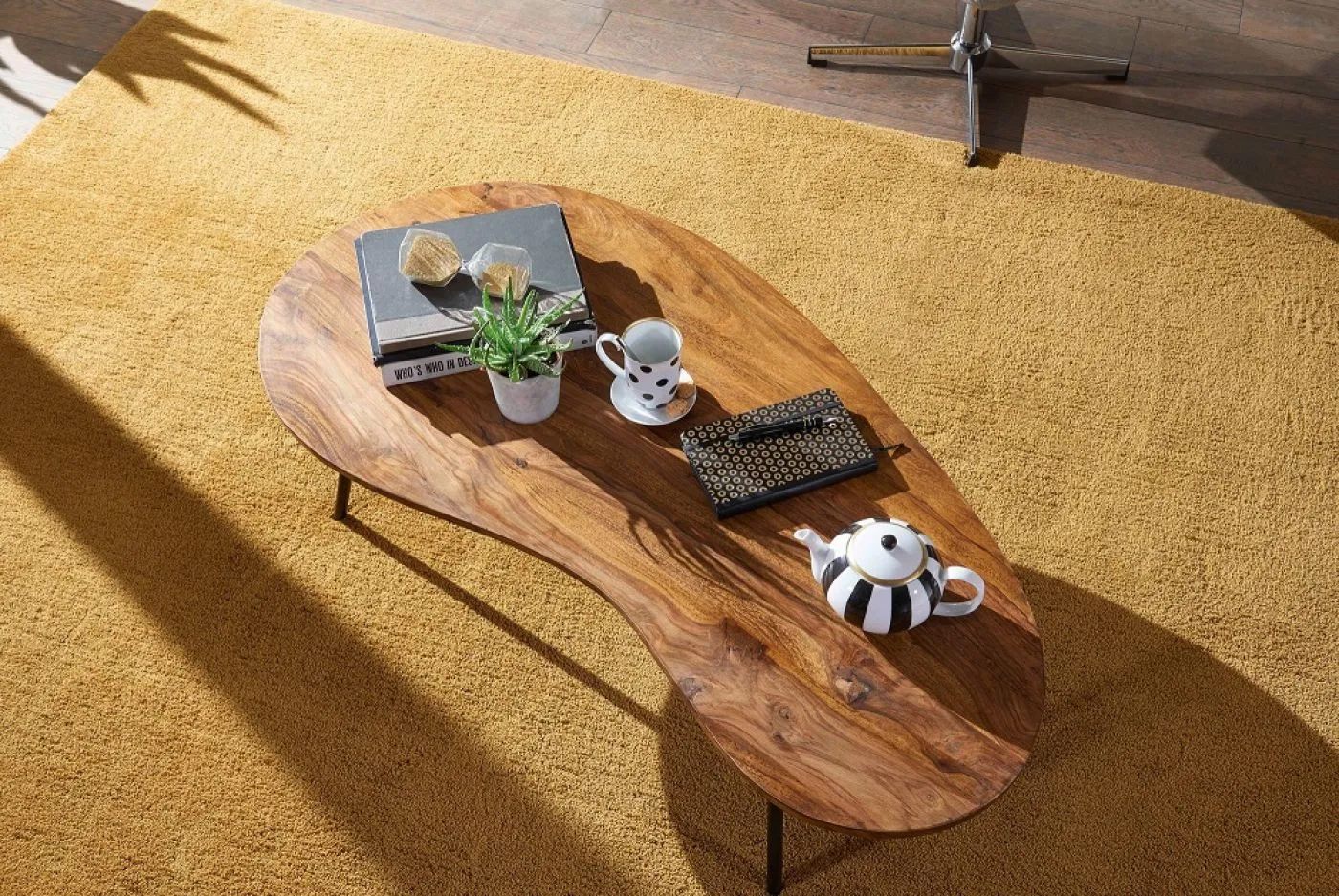 Couchtisch Nai | nierenförmig | Sheesham Holz massiv | braun