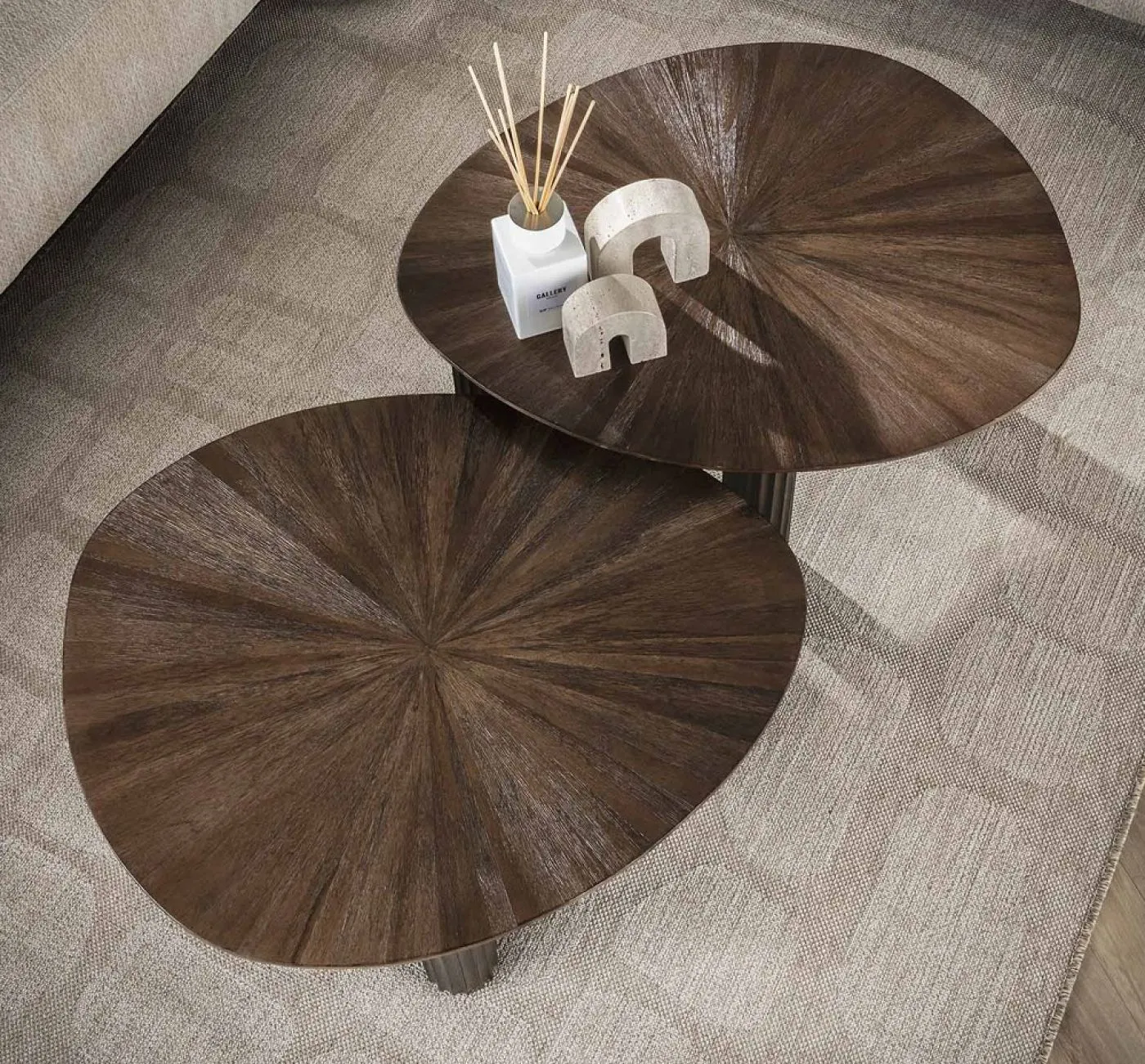 Couchtisch Set Naru | dreieckig | 2-teilig | Teakholz massiv | Espresso