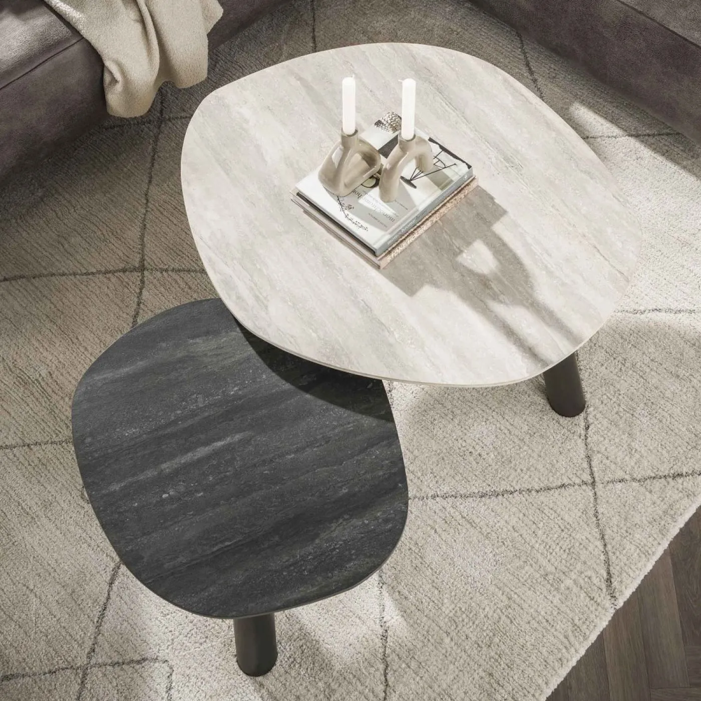 Couchtisch Set Tupi | 2-teilig | organisch | Keramik Travertin | schwarz & grau