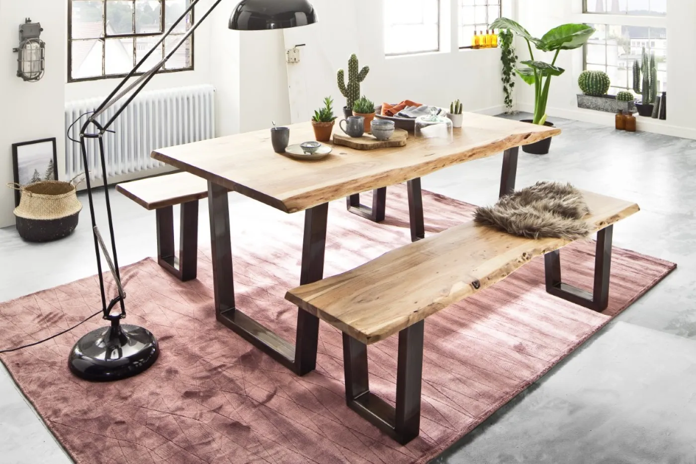 Esstisch Calabria | Akazie massiv | T-Gestell | natur/ anthrazit | 200 x 100 -Tischplatte 5,5 cm
