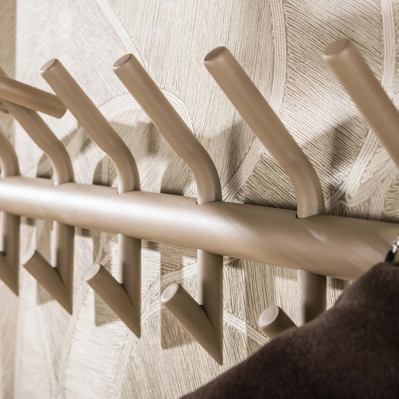 Garderobe Wandgarderobe Stamp | 2x7 Haken | Metall | beige