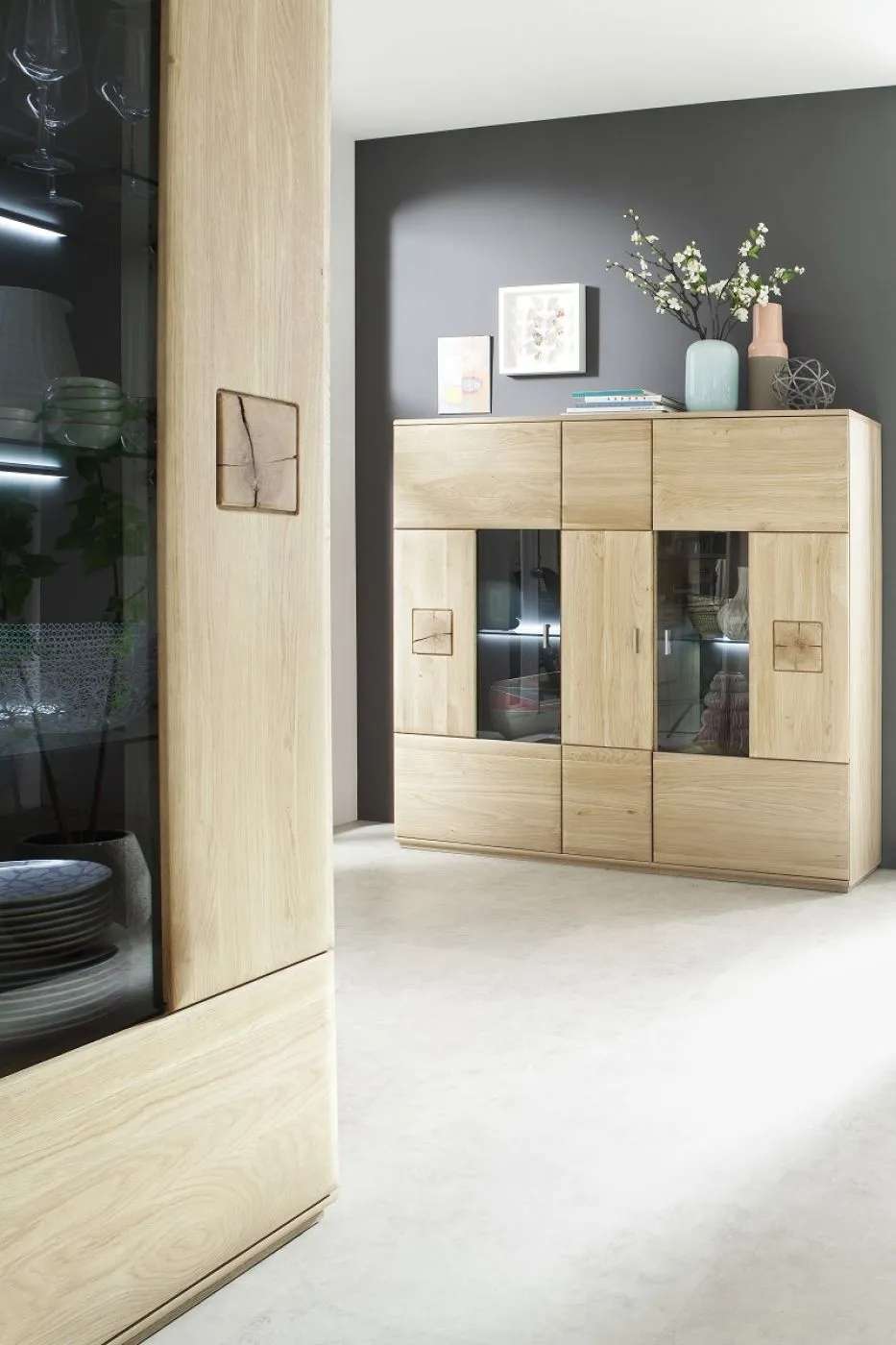 Highboard Bologna 3 | Eiche Bianco | LED Beleuchtung