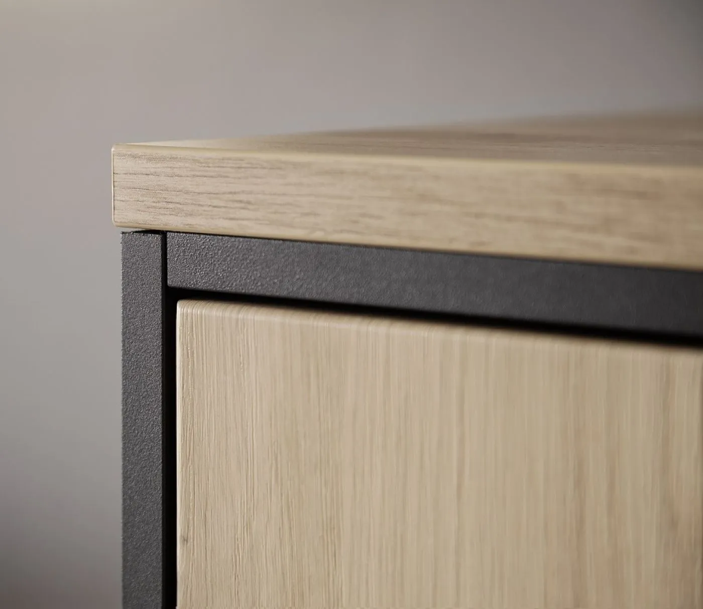Highboard Buenos Aires | Balkeneiche | ohne Beleuchtung