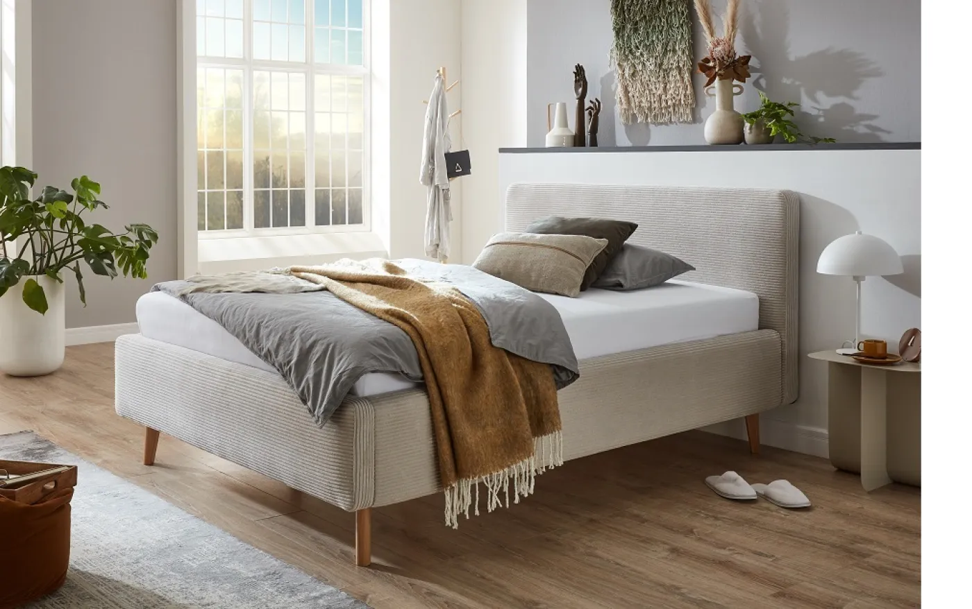 Polsterbett Mattis Cord | beige | 140 x 200 cm | mit Lattenrost & Bettkasten