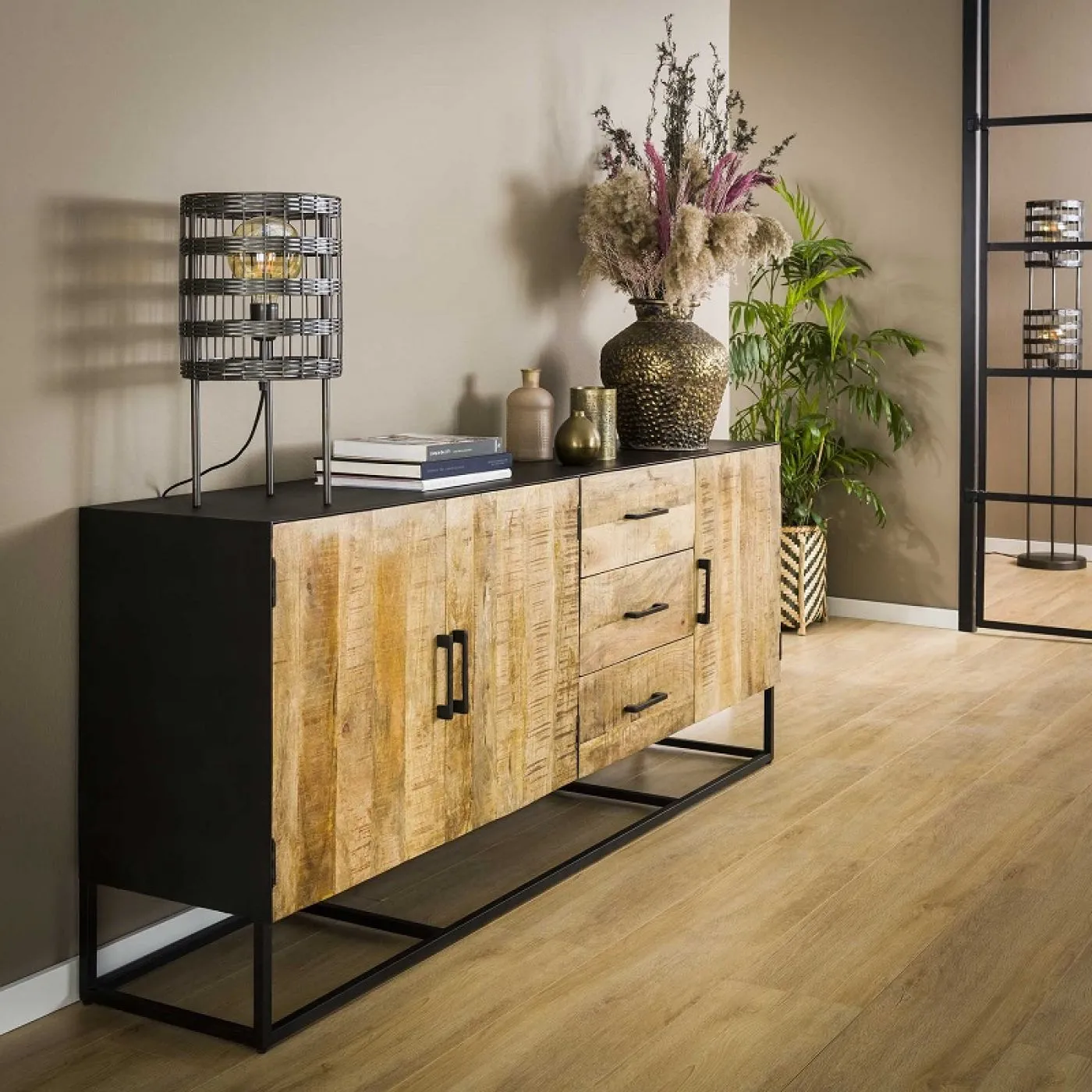Sideboard Werdi | Mango massiv | Antik