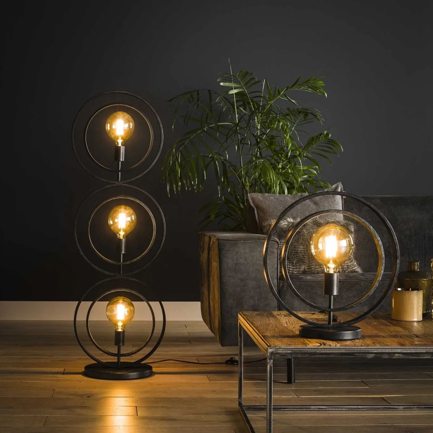 Stehleuchte Vejin 4 Lampen | Metallringe | Charcoal grau