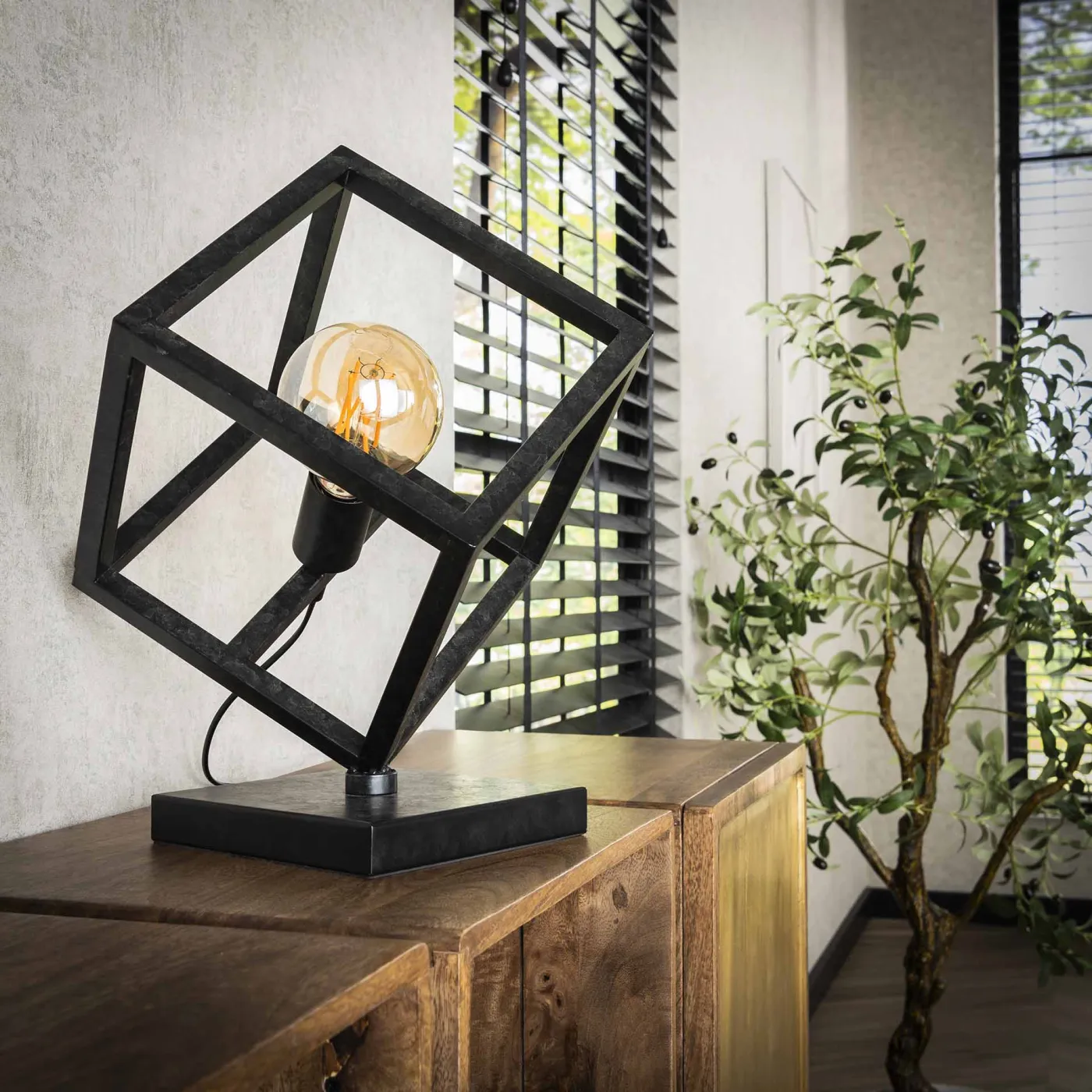 Tischlampe Atom | Metallwürfel | anthrazit