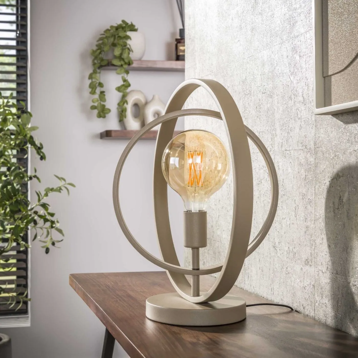 Tischleuchte Vejin | Metallringe | Beige