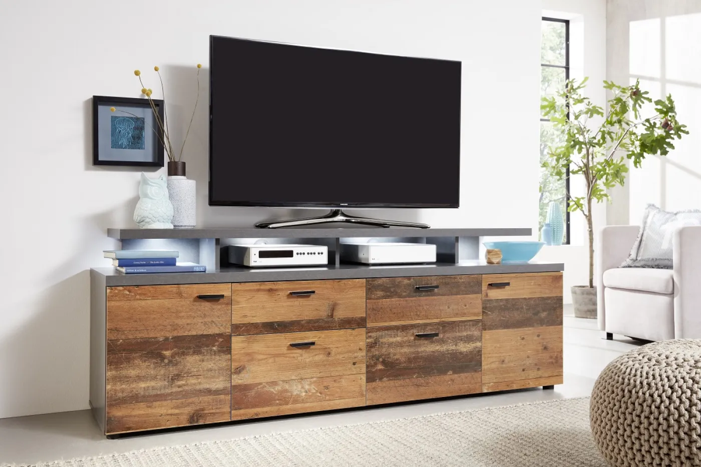 TV Lowboard Mood | Old Used Wood / Matera grau | Shabby Look mit 4er Set LED Beleuchtung