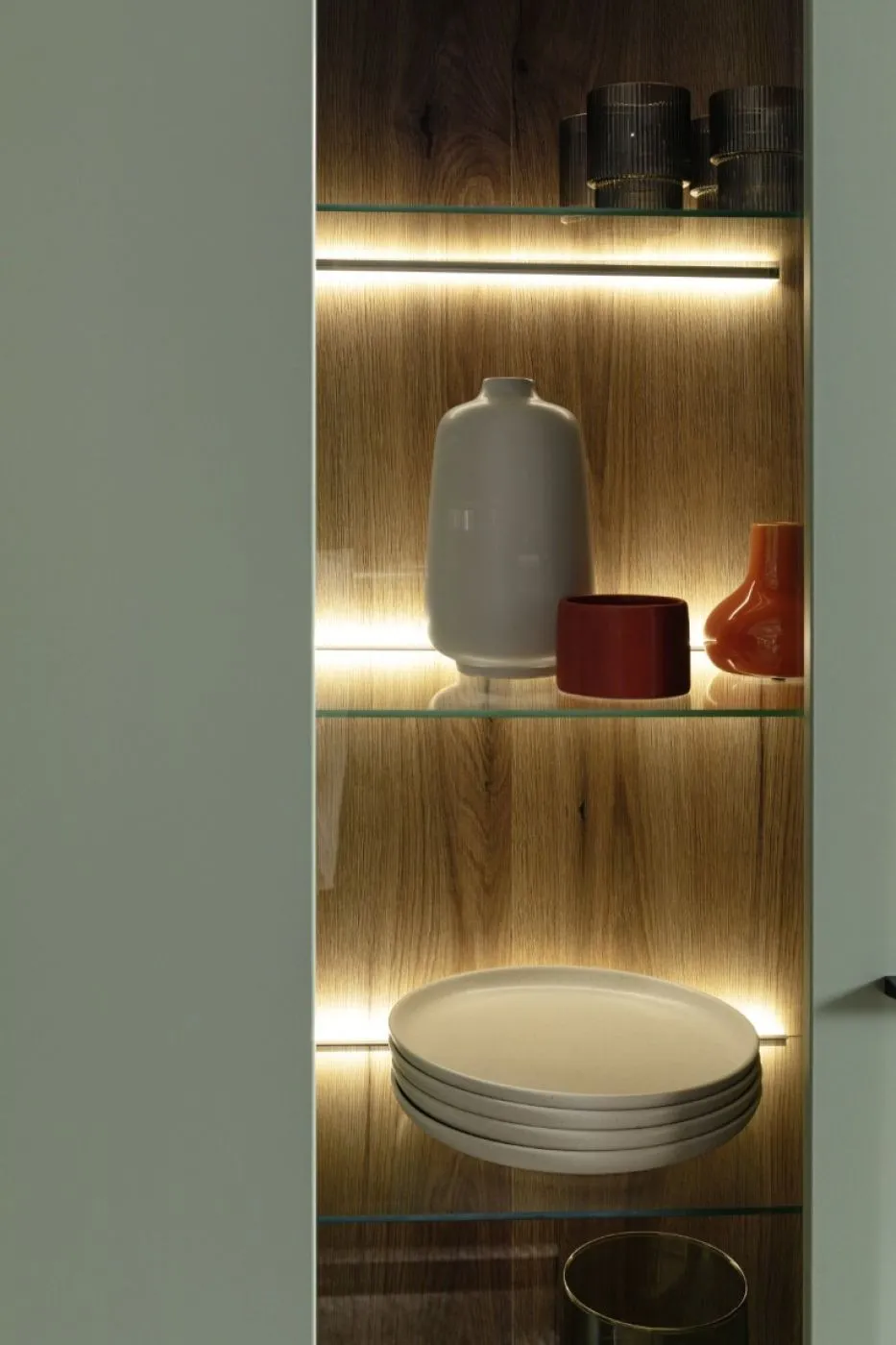 Vitrine Moniz | Salbei grün / Eiche Evoke | LED Beleuchtung